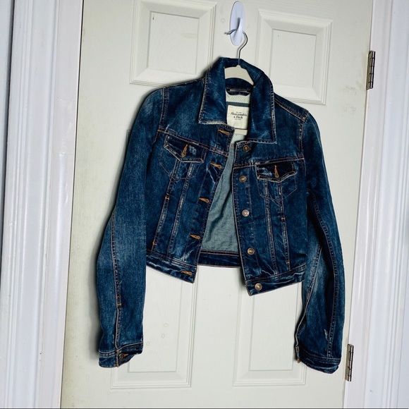 Abercrombie & Fitch Jackets & Blazers - Abercrombie &Fitch jean jacket XS/S womens